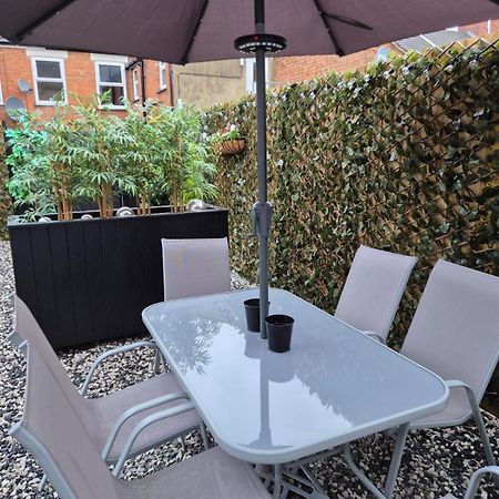 Rugby Coach House, Central Location, 5 Star Rating Exterior foto