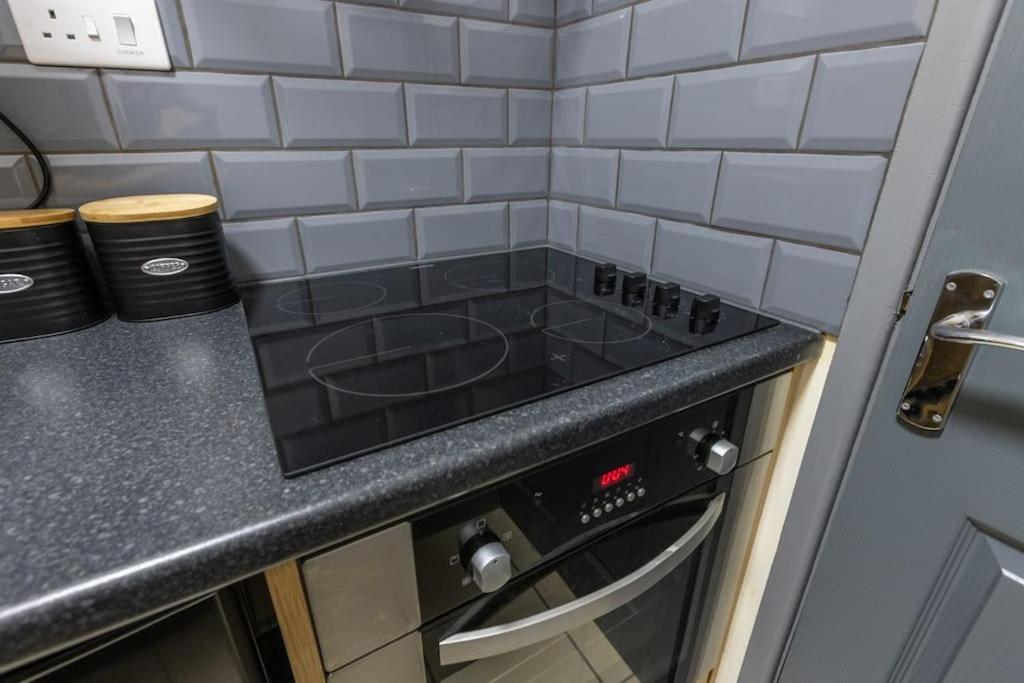 Rugby Coach House, Central Location, 5 Star Rating Exterior foto