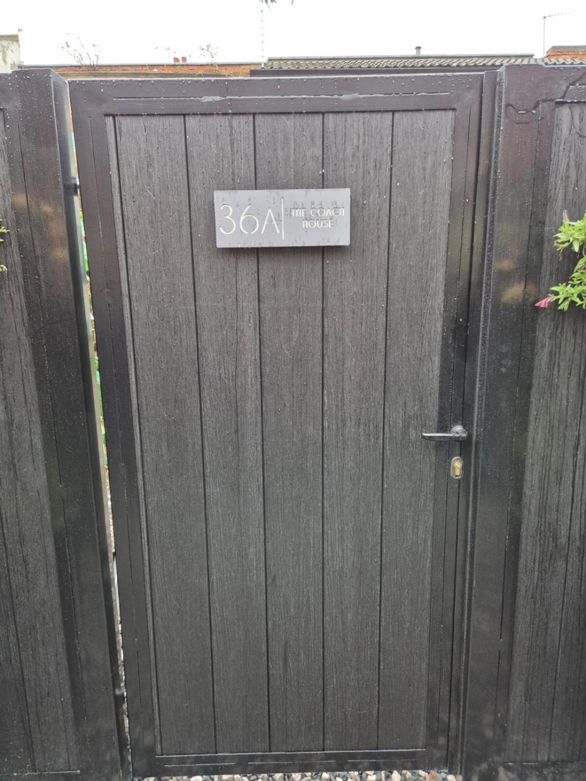Rugby Coach House, Central Location, 5 Star Rating Exterior foto